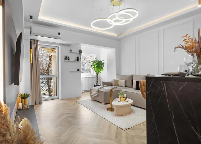 Hi-Lux Parliament Apartment With Amazing View